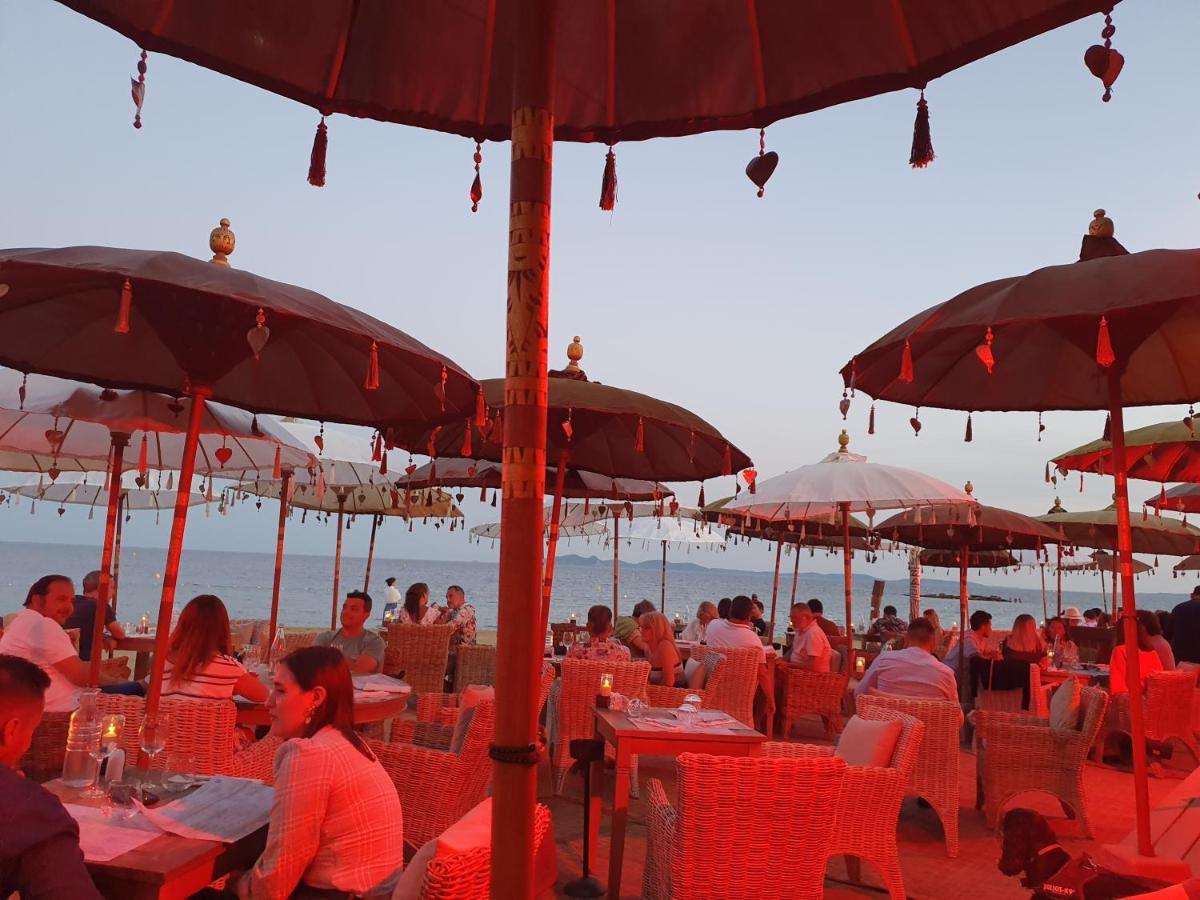 Studio accès direct à la plage La Londe-les-Maures Extérieur photo